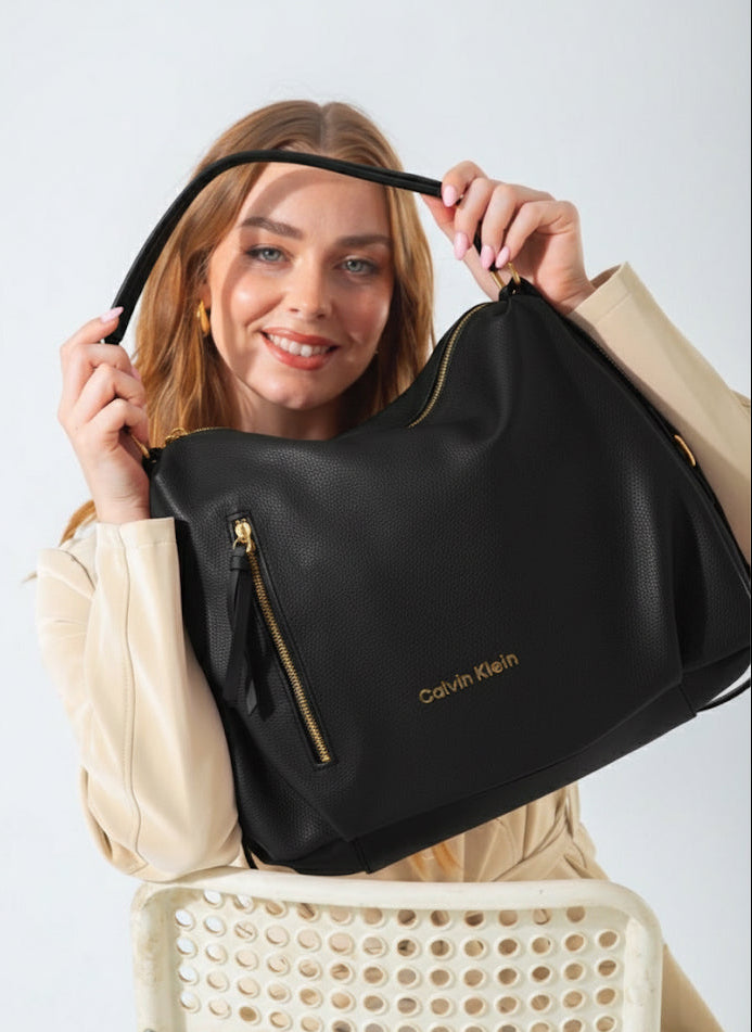 Calvin Klein Soft Hobo Bag-black