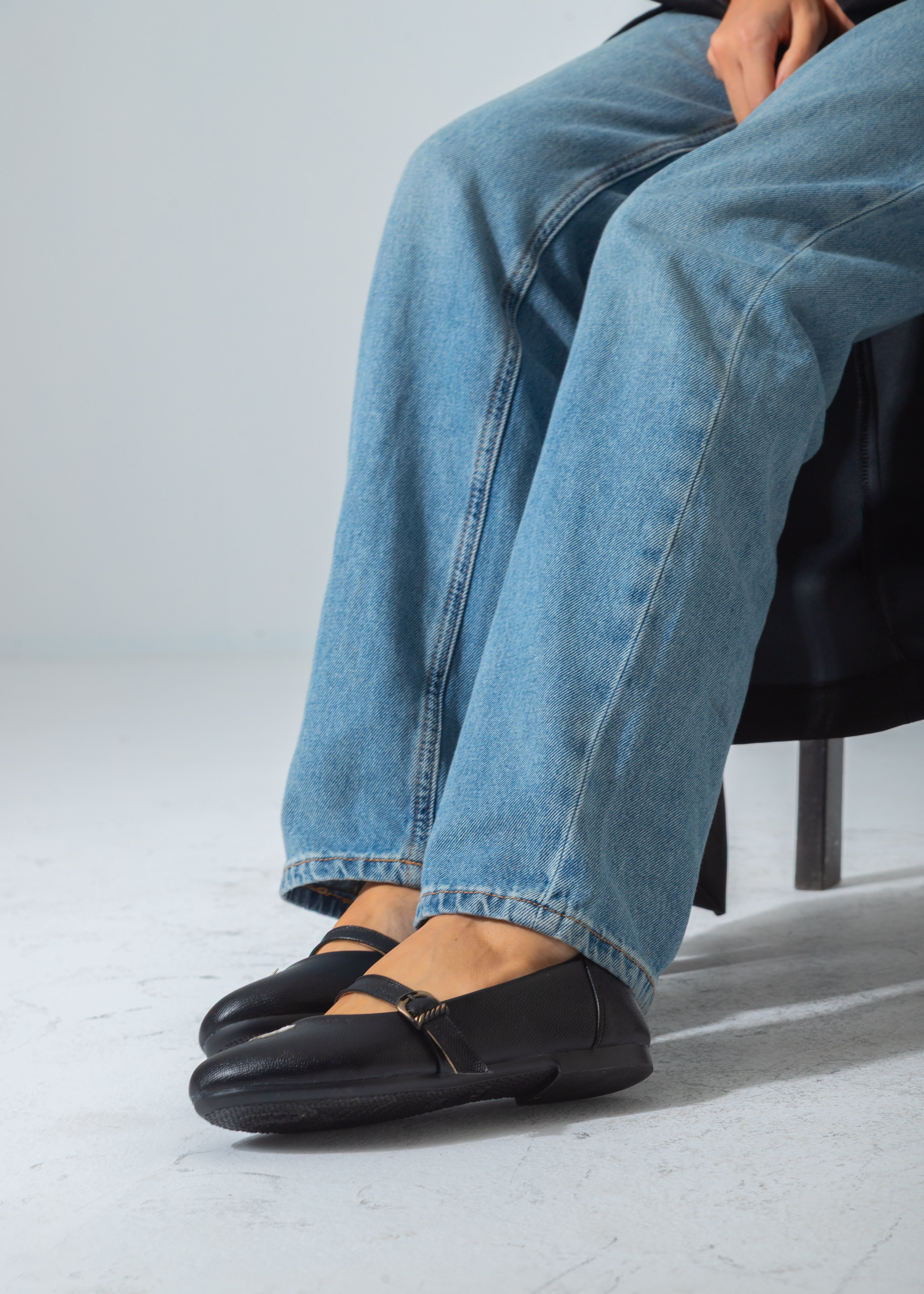 Buckle Strap Flat-black