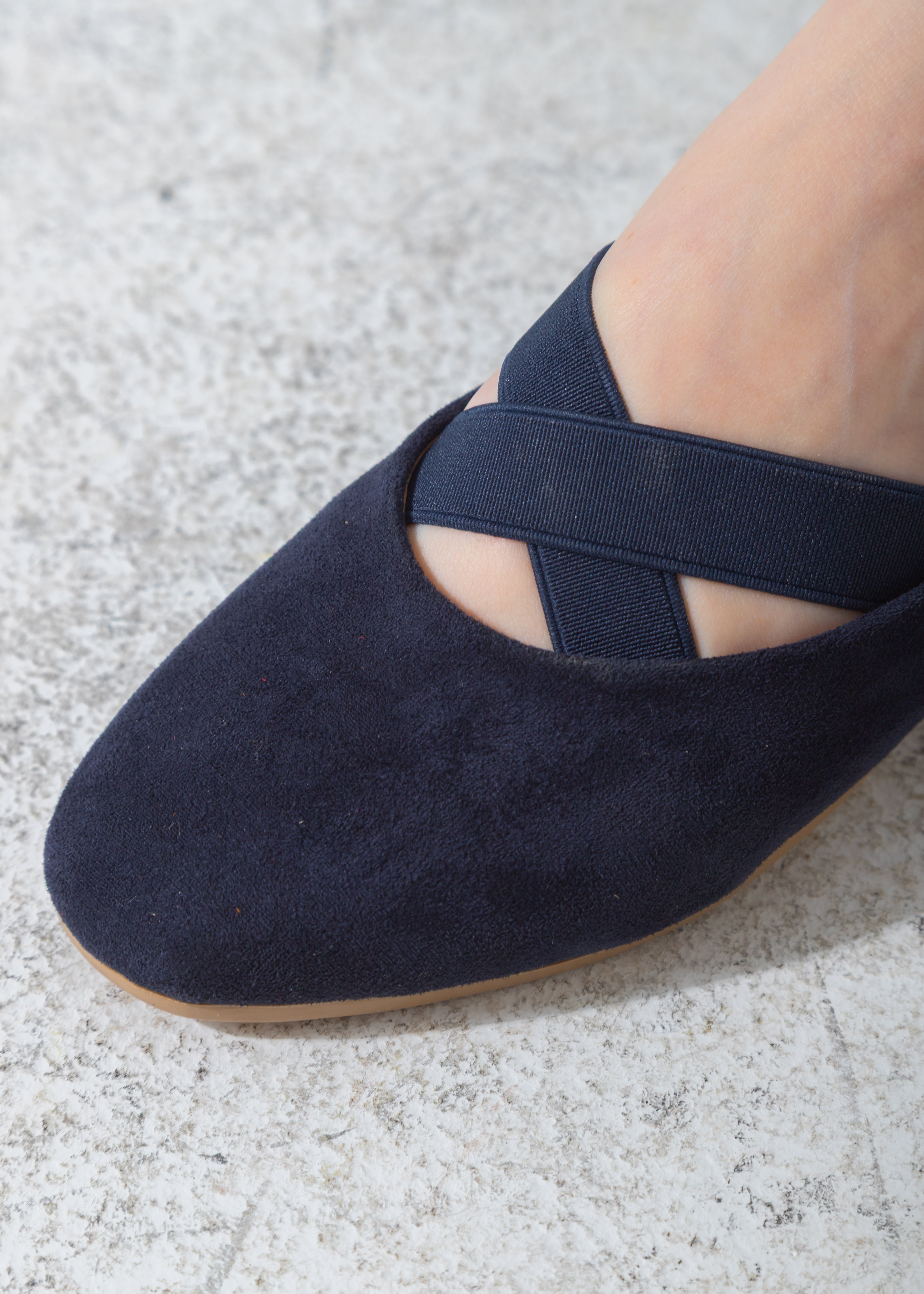 Suede Criss-Cross Elastic Flat-dark blue