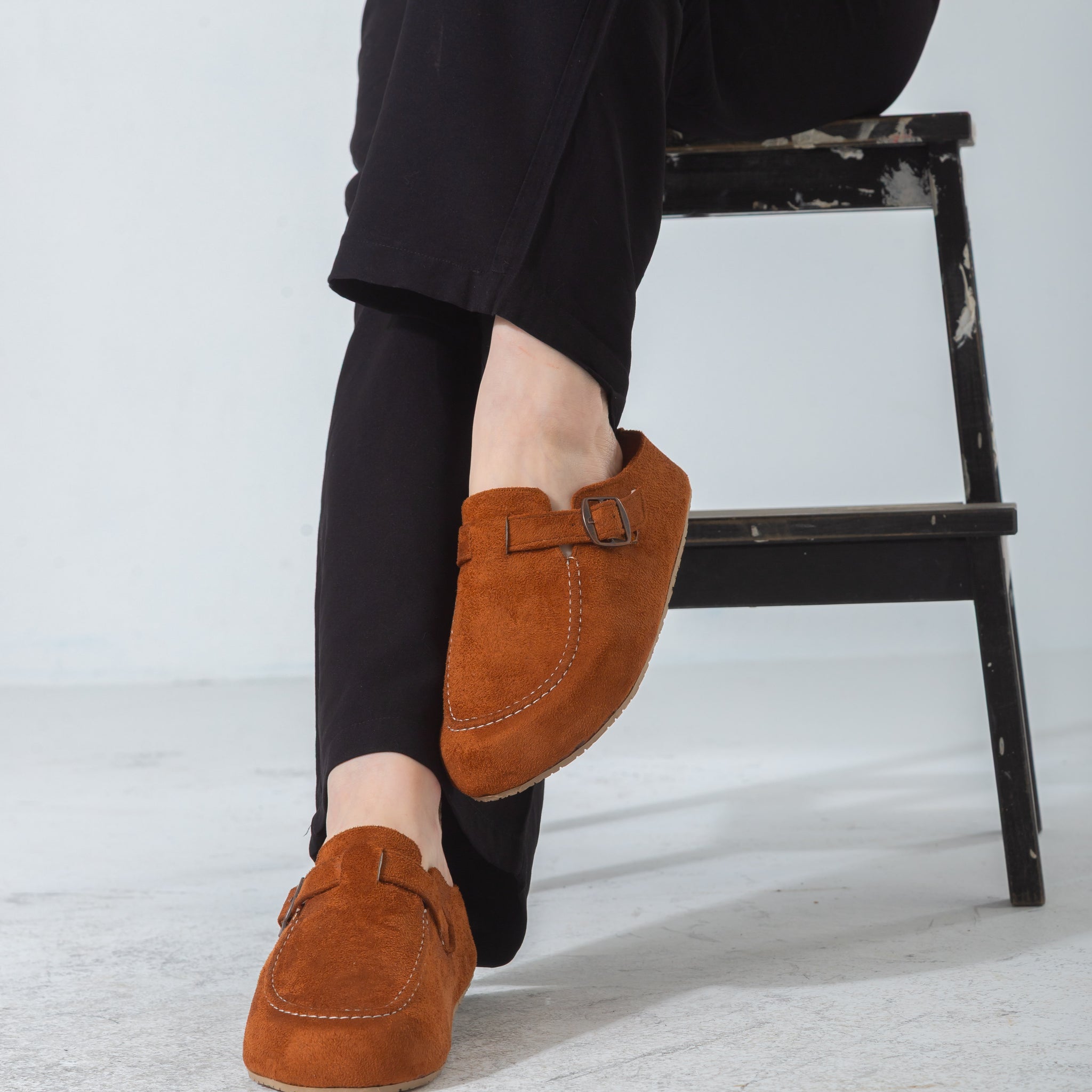 Suede Moc Toe Buckle Clog-camel