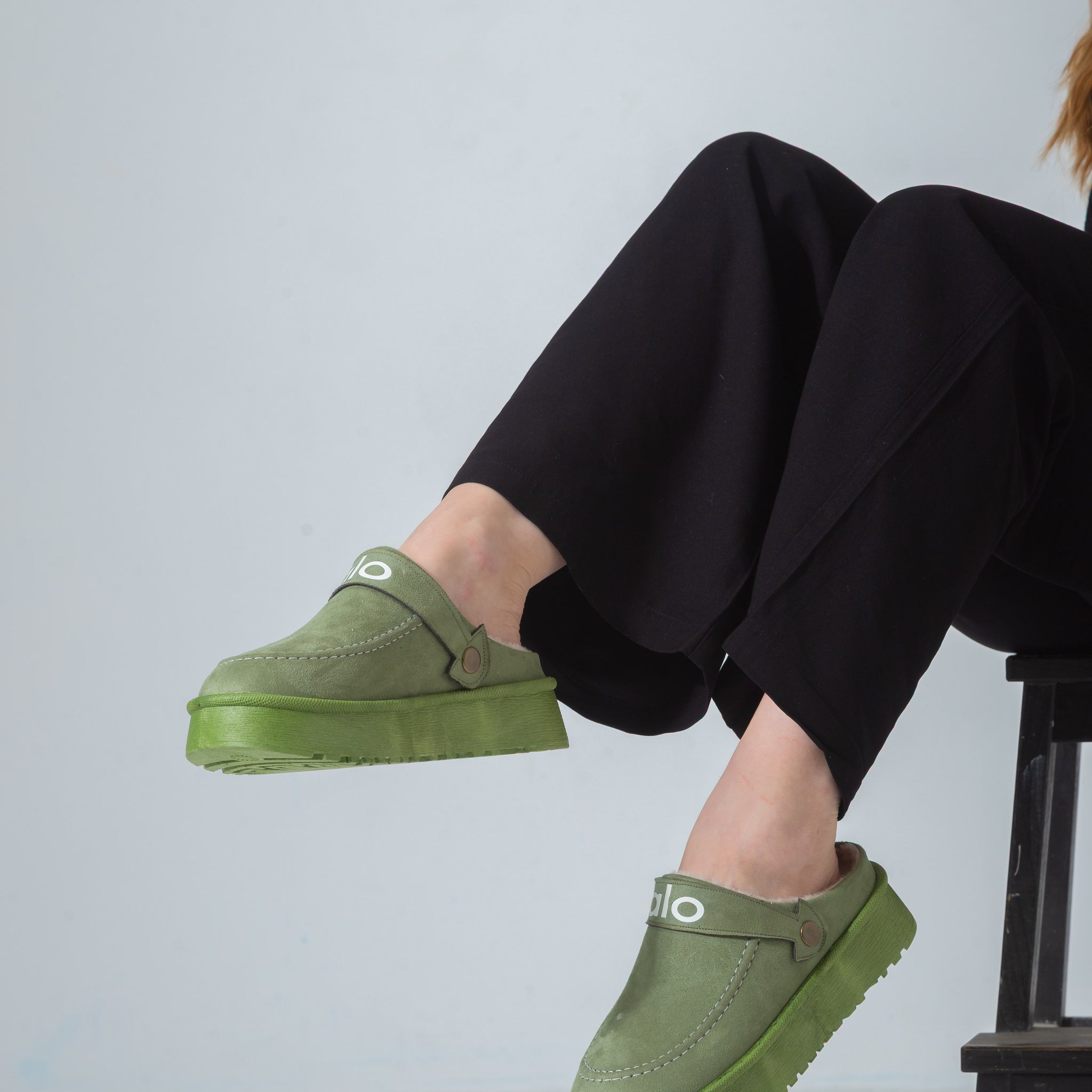 The Cozy Platform Clog-green