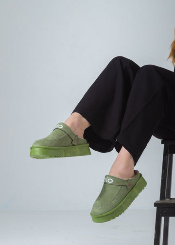 The Cozy Platform Clog-green