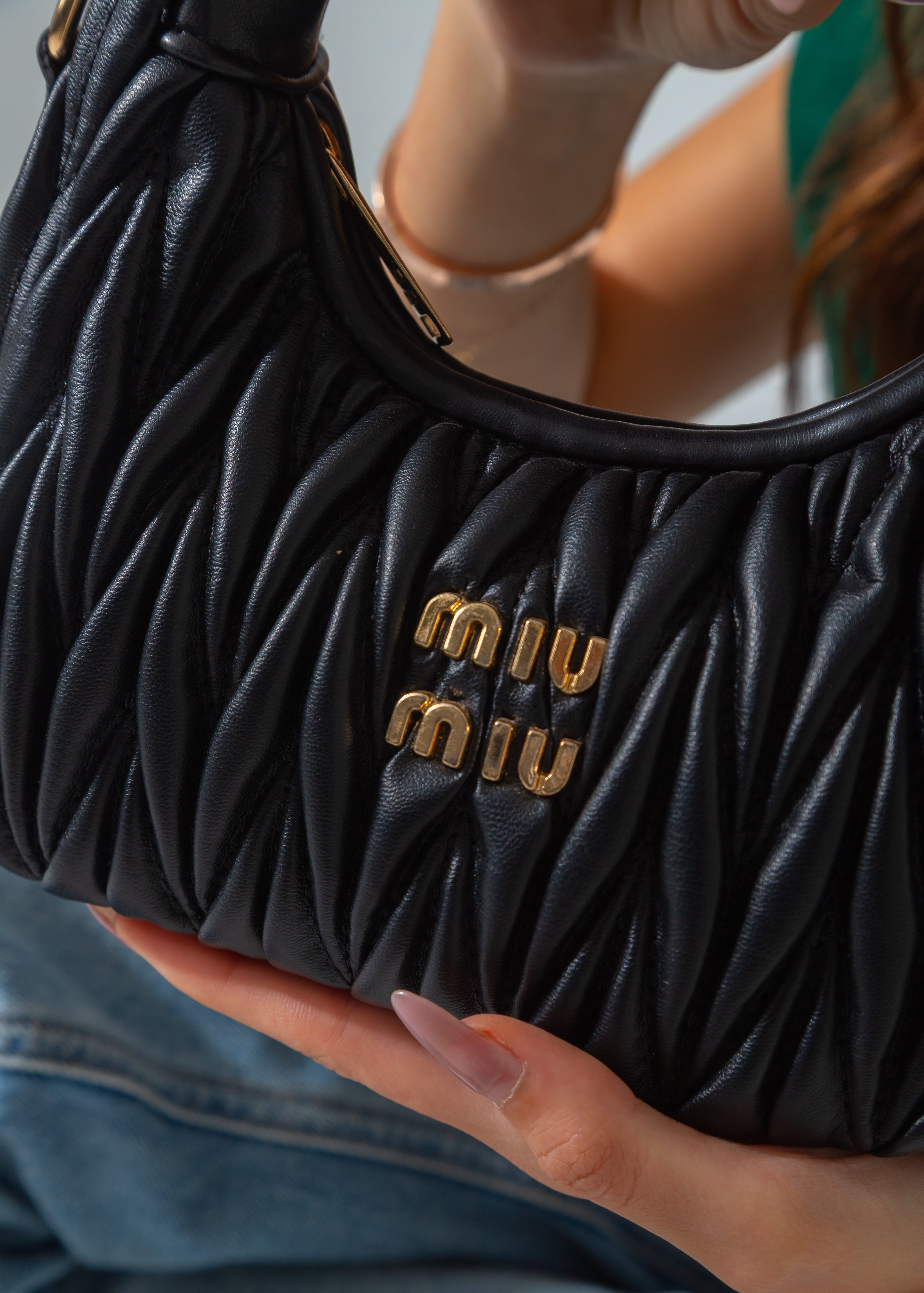 Wander Matelassé Hobo Mini-Bag-black