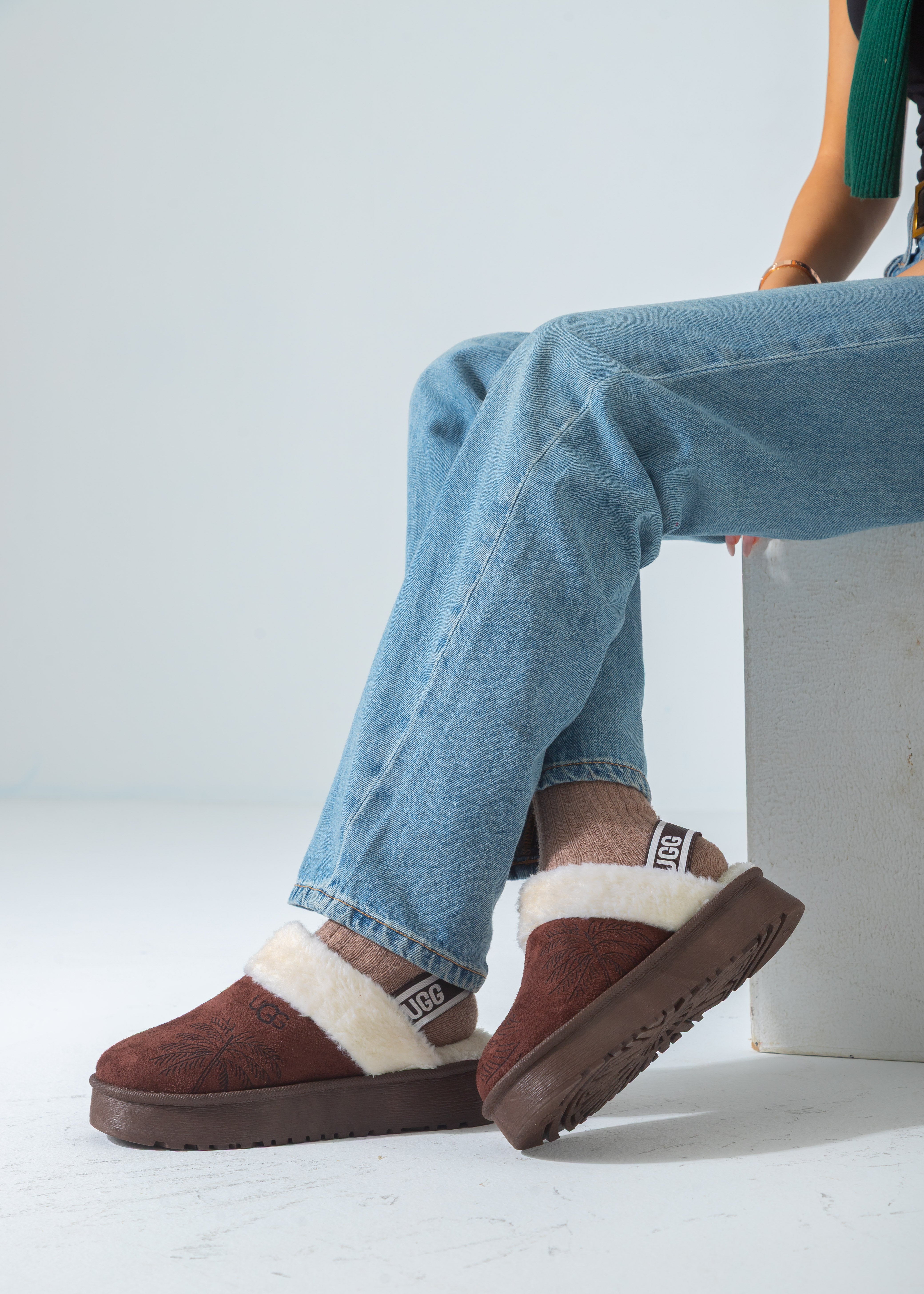 Elastic Strap Cozy Platform Clogs-brown