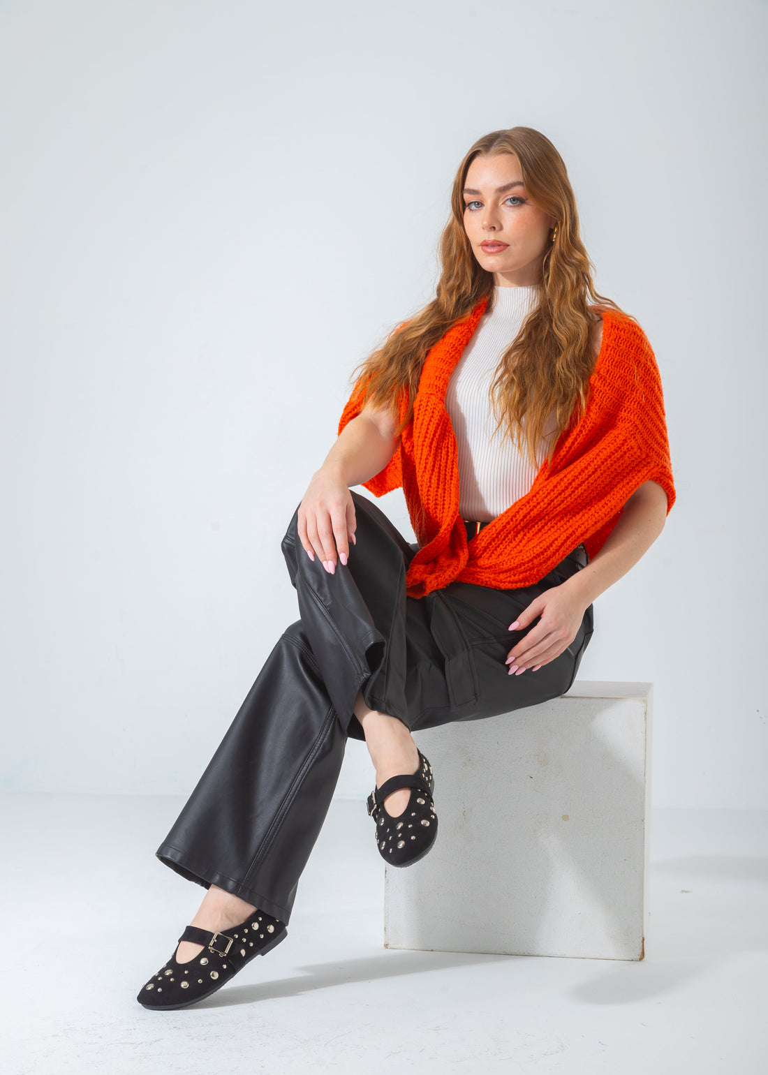 Metallic Rivet Strap Flat-black