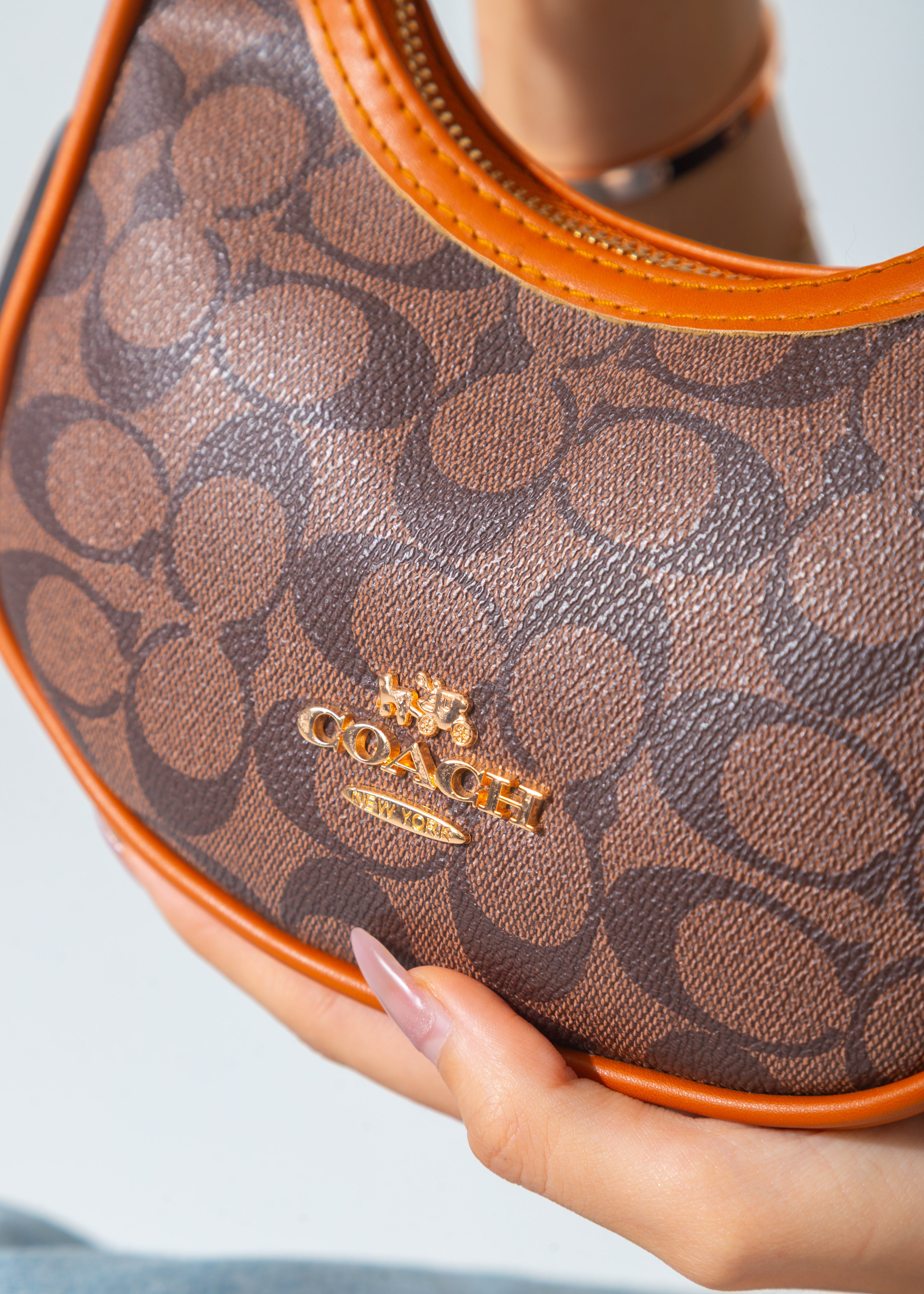 Canvas Demi Shoulder Bag-light-camel