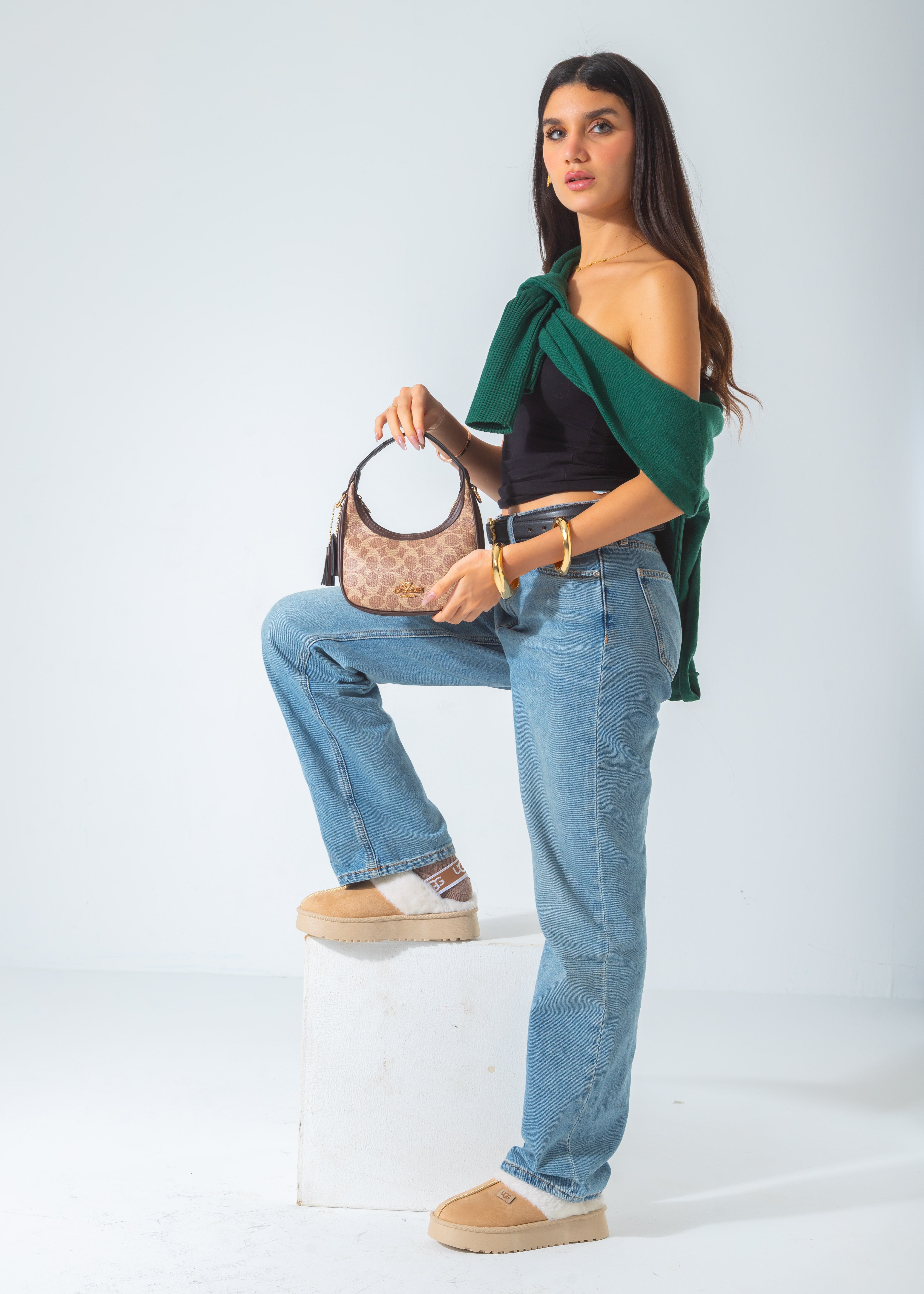 Canvas Demi Shoulder Bag-brown
