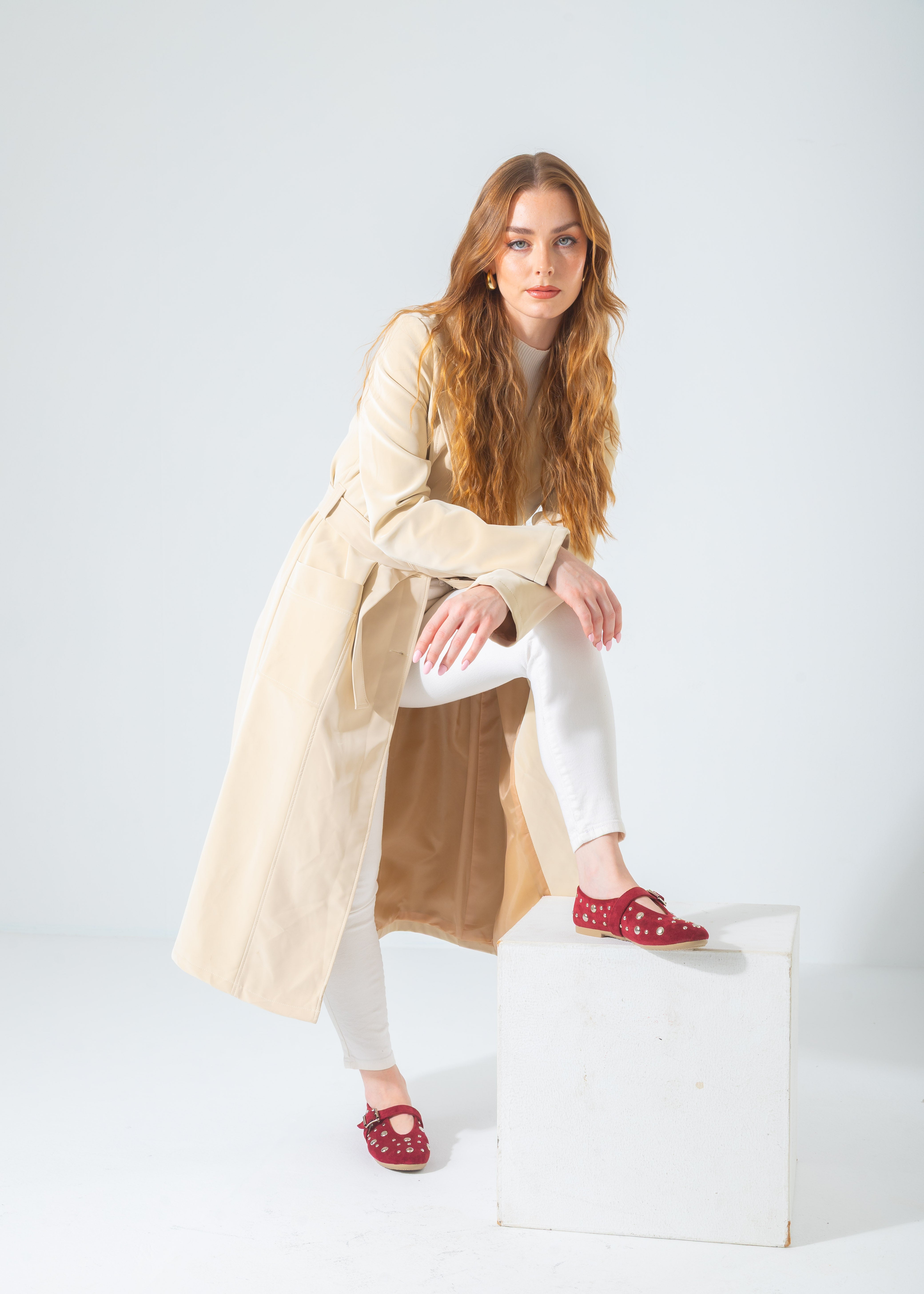 Metallic Rivet Strap Flat-red