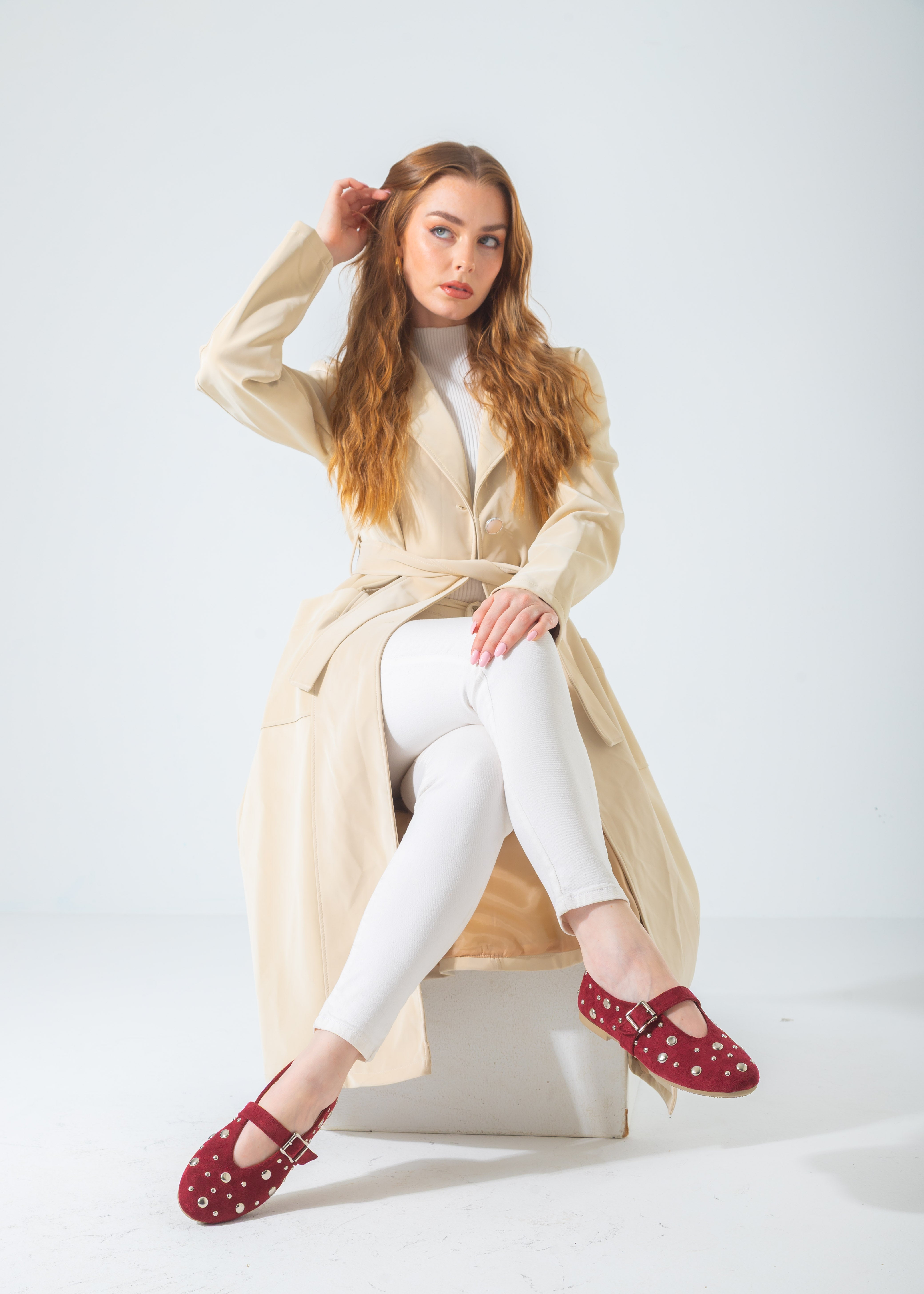 Metallic Rivet Strap Flat-red