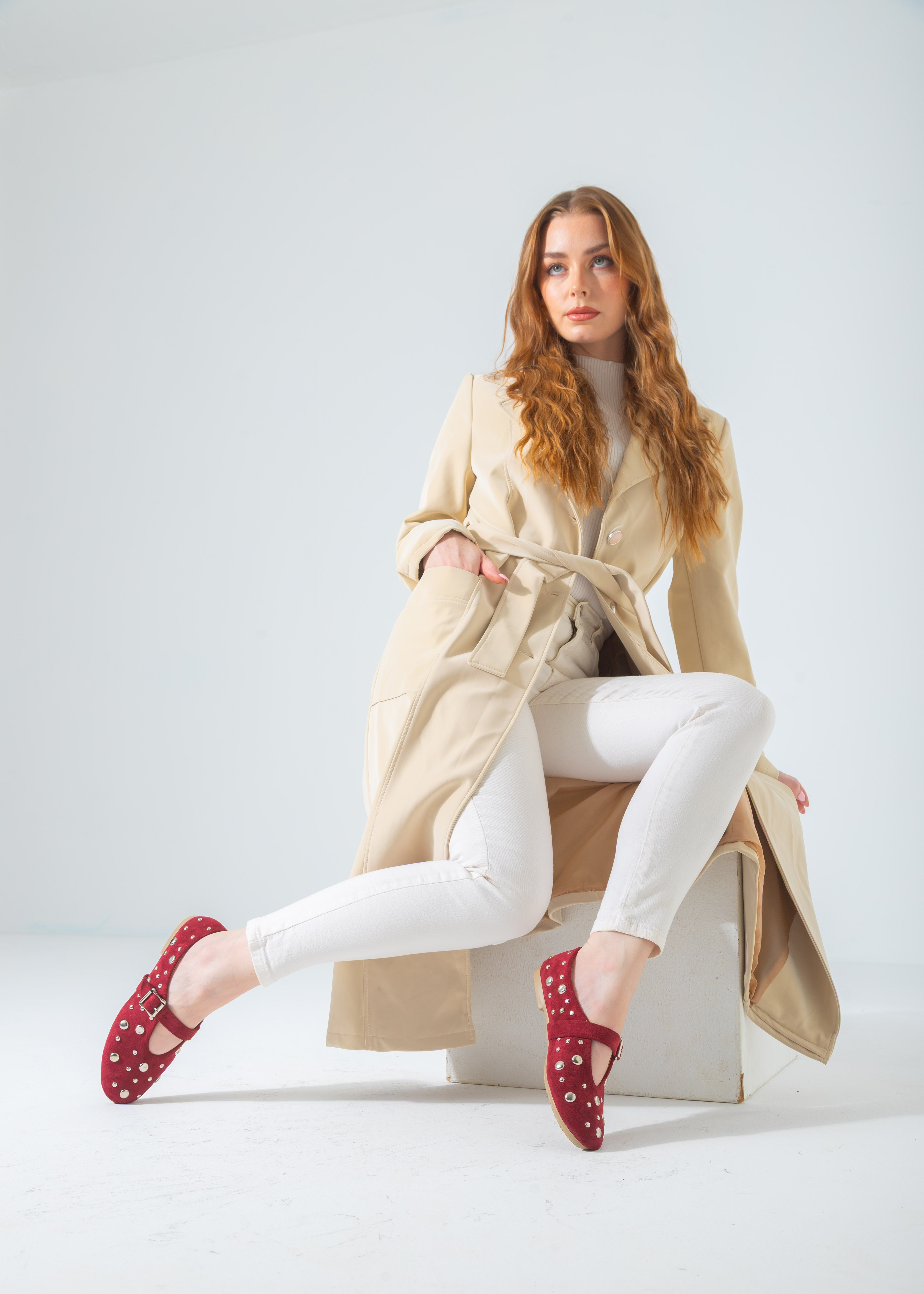 Metallic Rivet Strap Flat-red