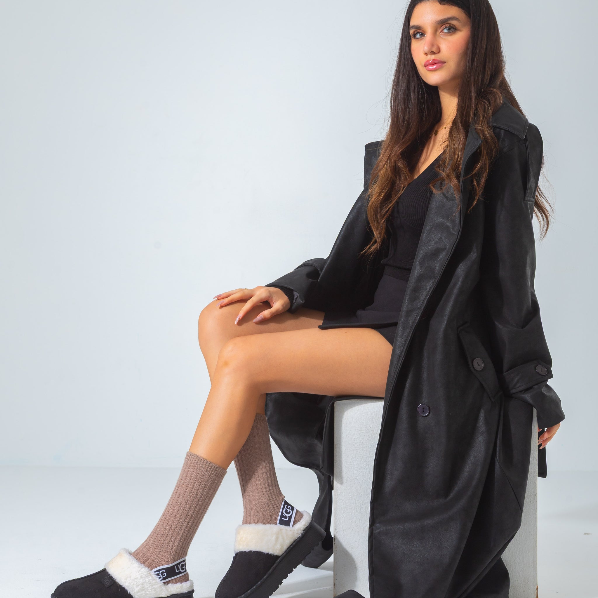 THE Branded Shearling Colgs-black