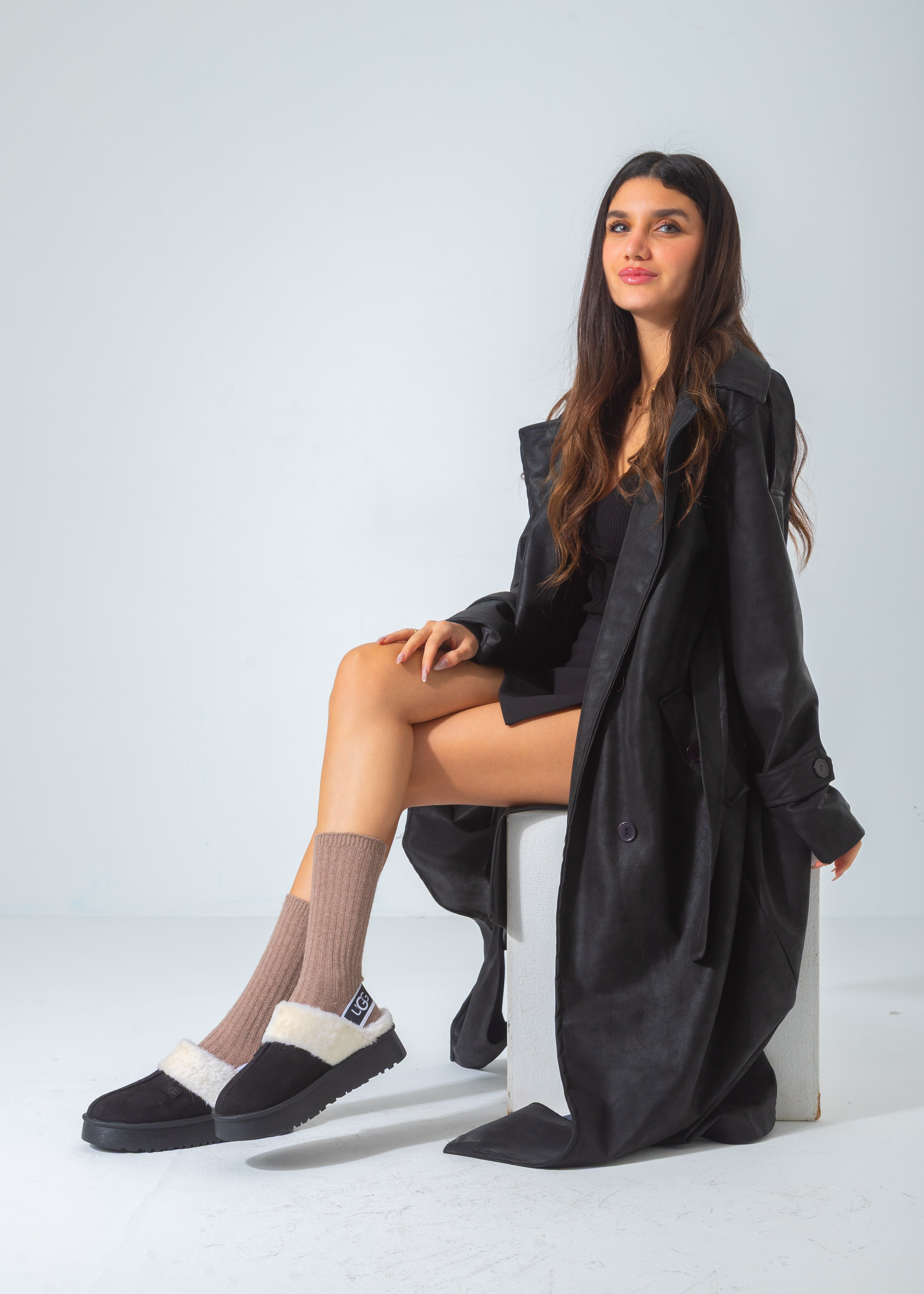 THE Branded Shearling Colgs-black