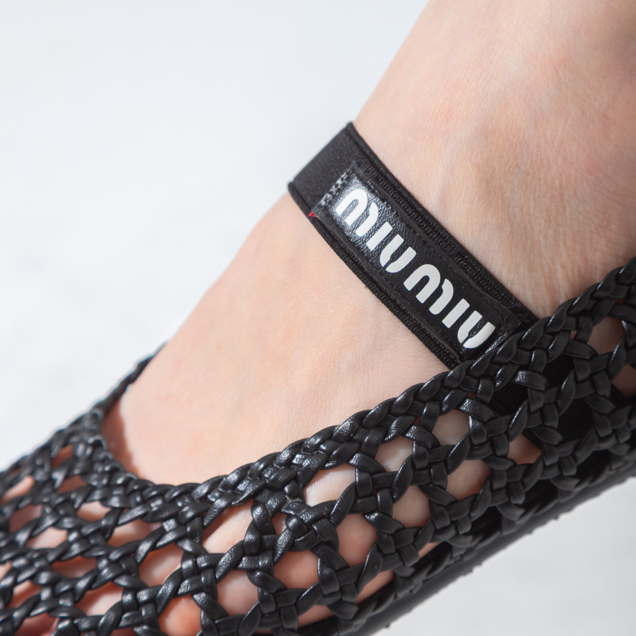 Woven Mesh Elastic Flat-black