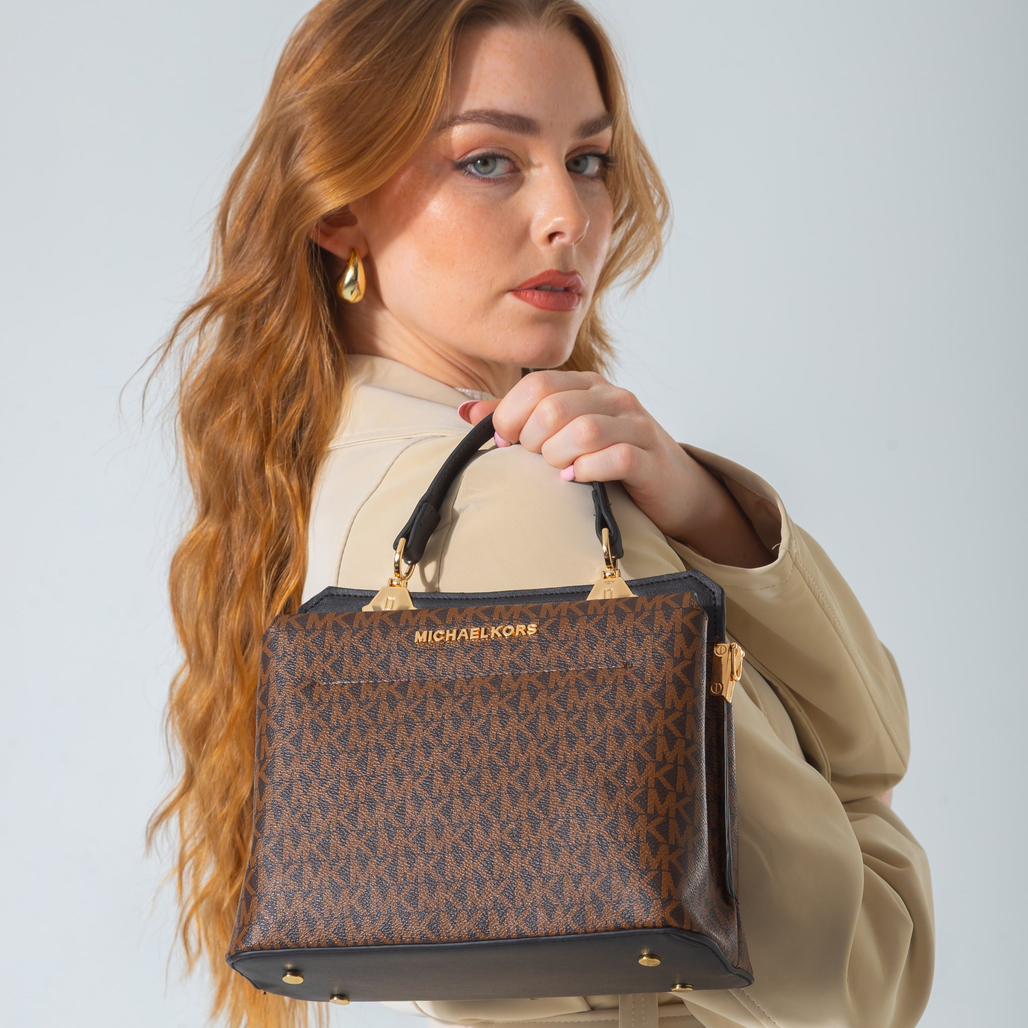 The Convertible Top-Handle Bag-black&brown