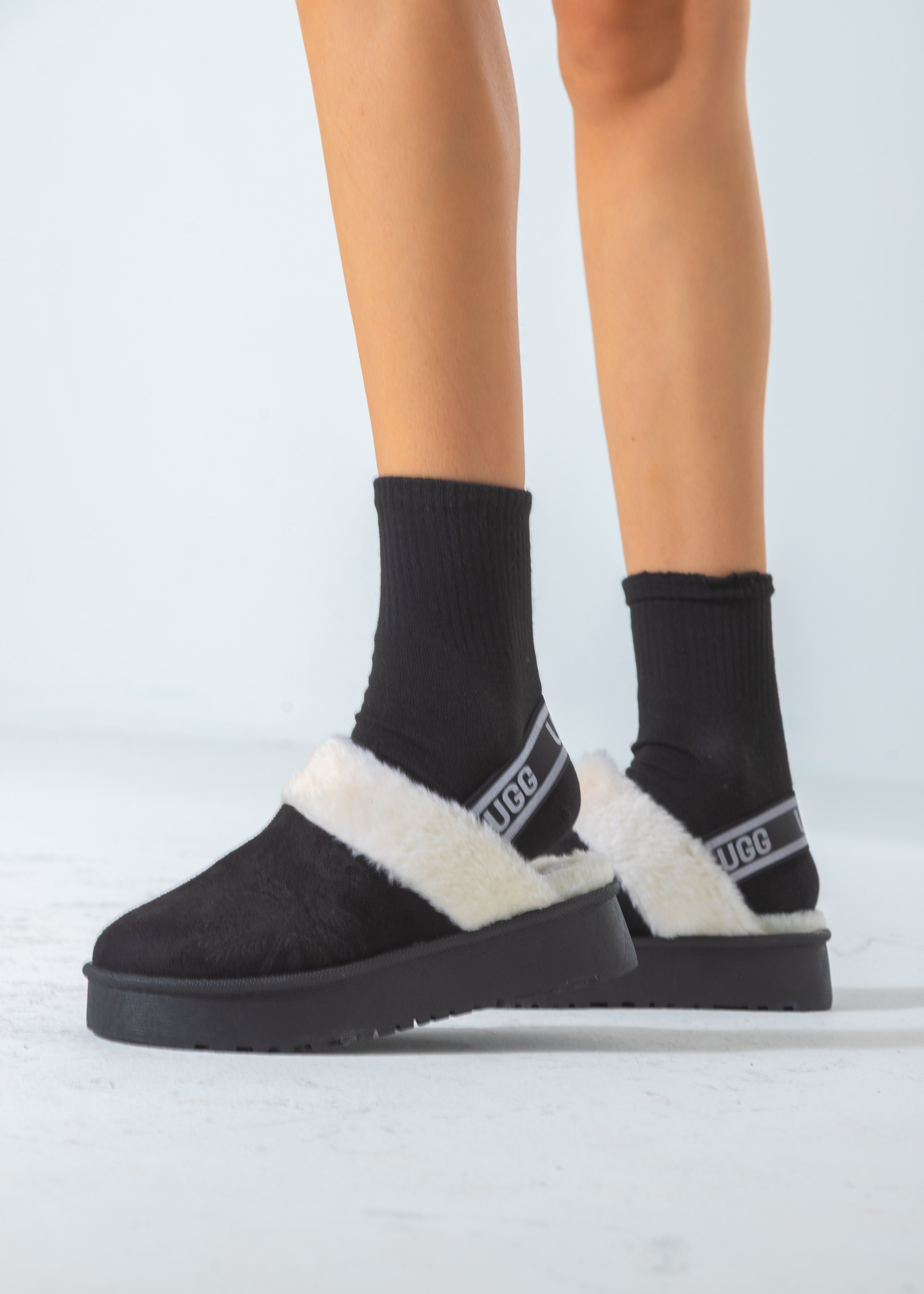 Elastic Strap Cozy Platform Clogs-black