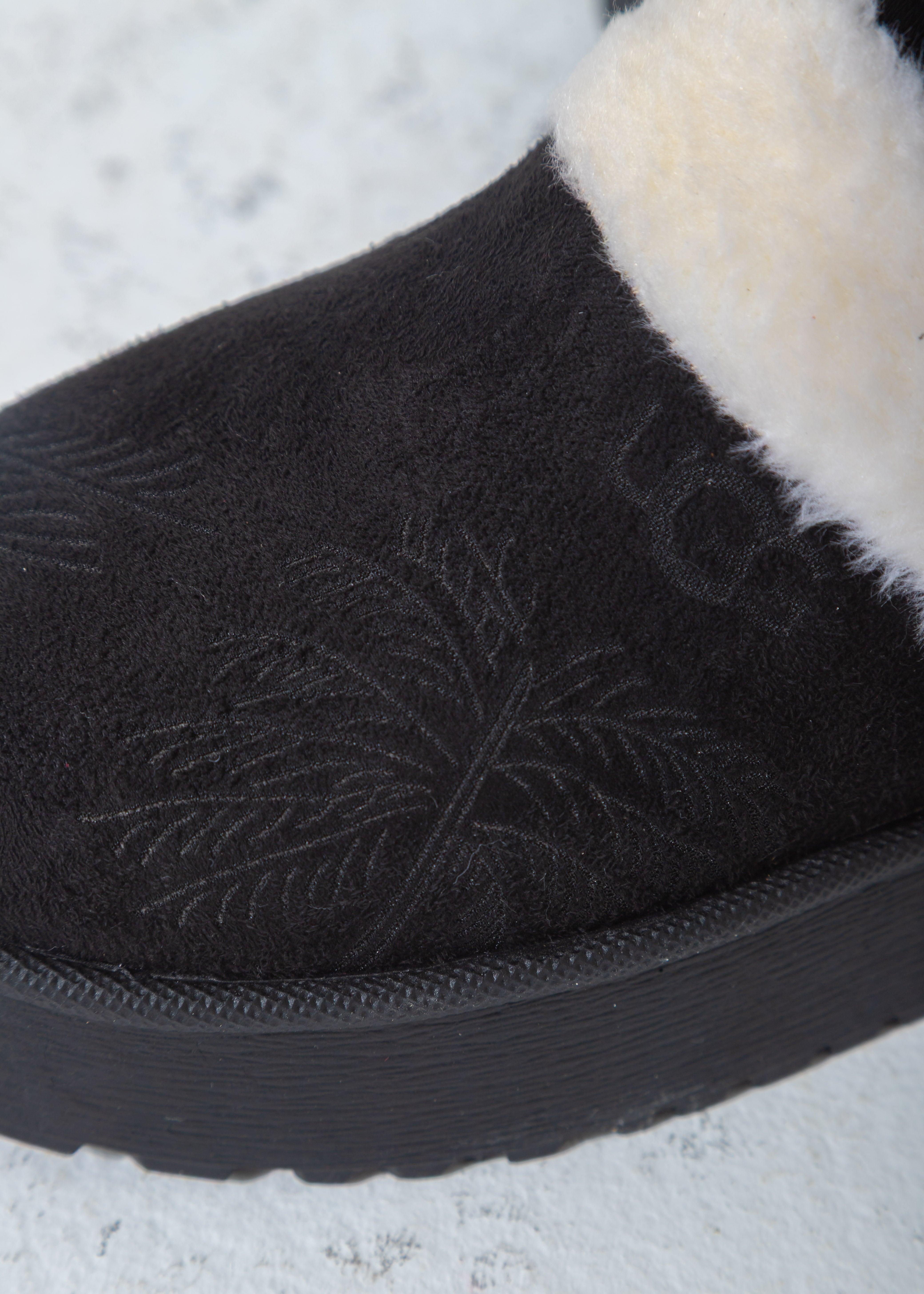 Elastic Strap Cozy Platform Clogs-black