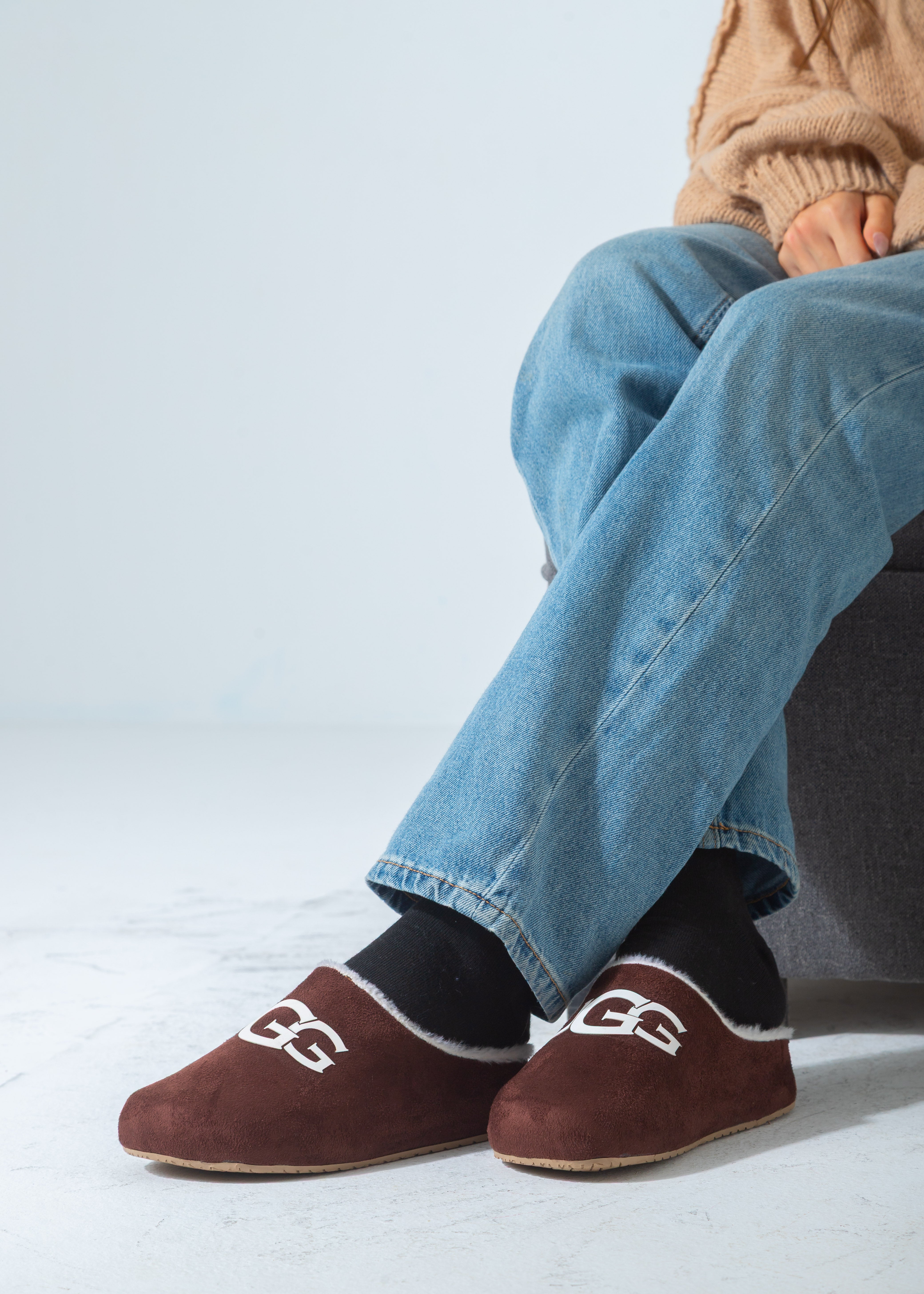 Branded Shearling Colgs-brown