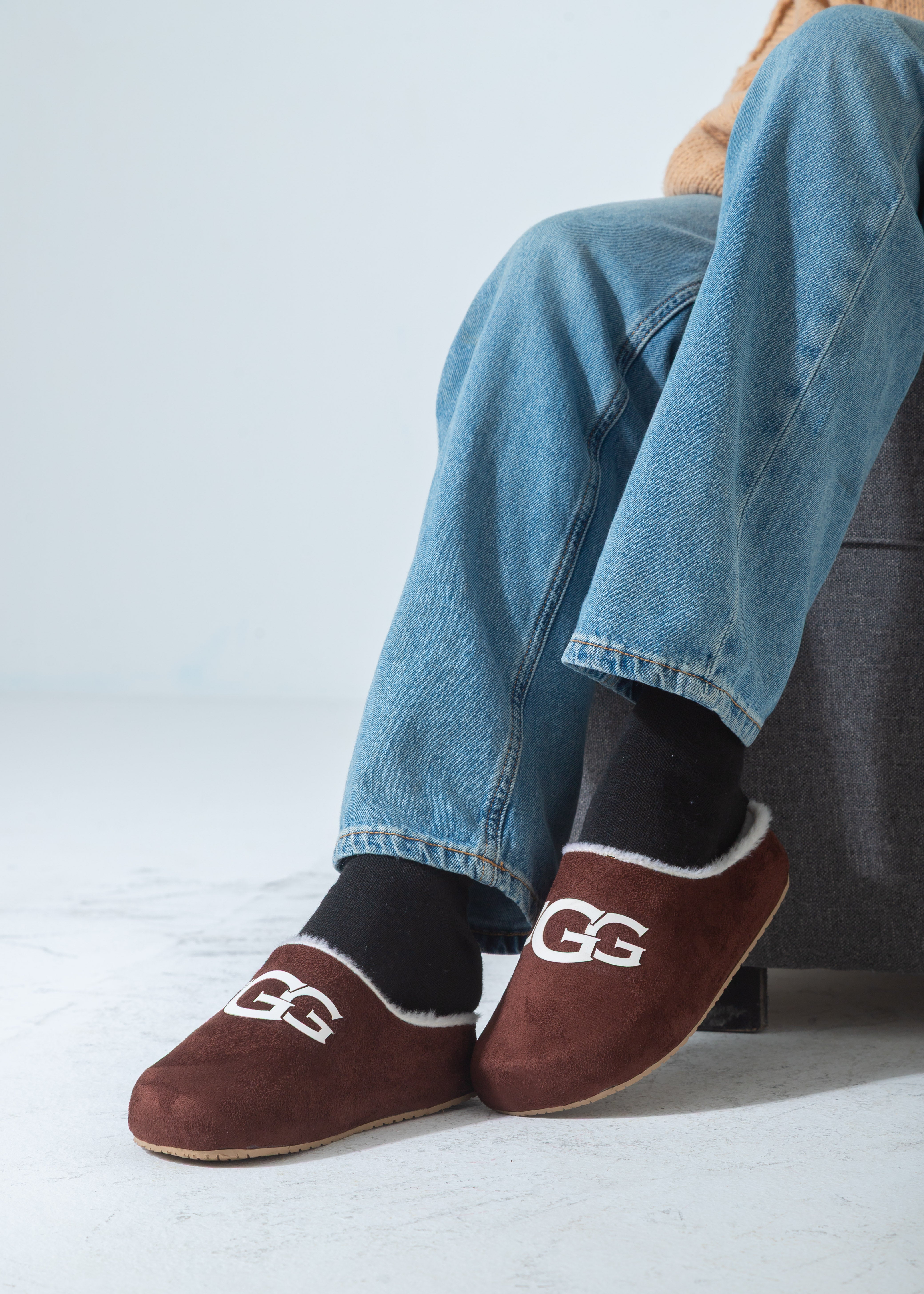 Branded Shearling Colgs-brown