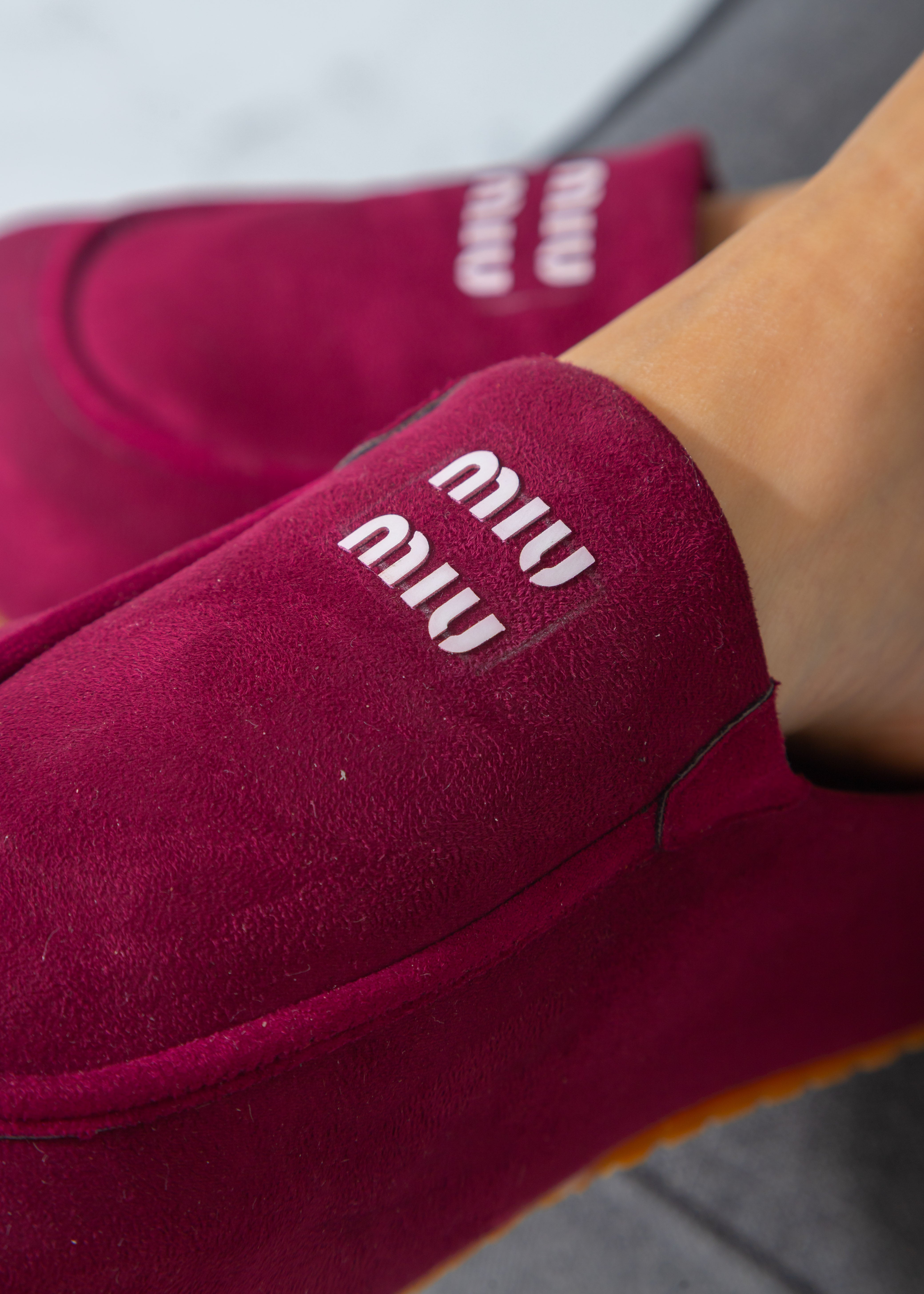 Suede Moccasin Backless Clogs-marron