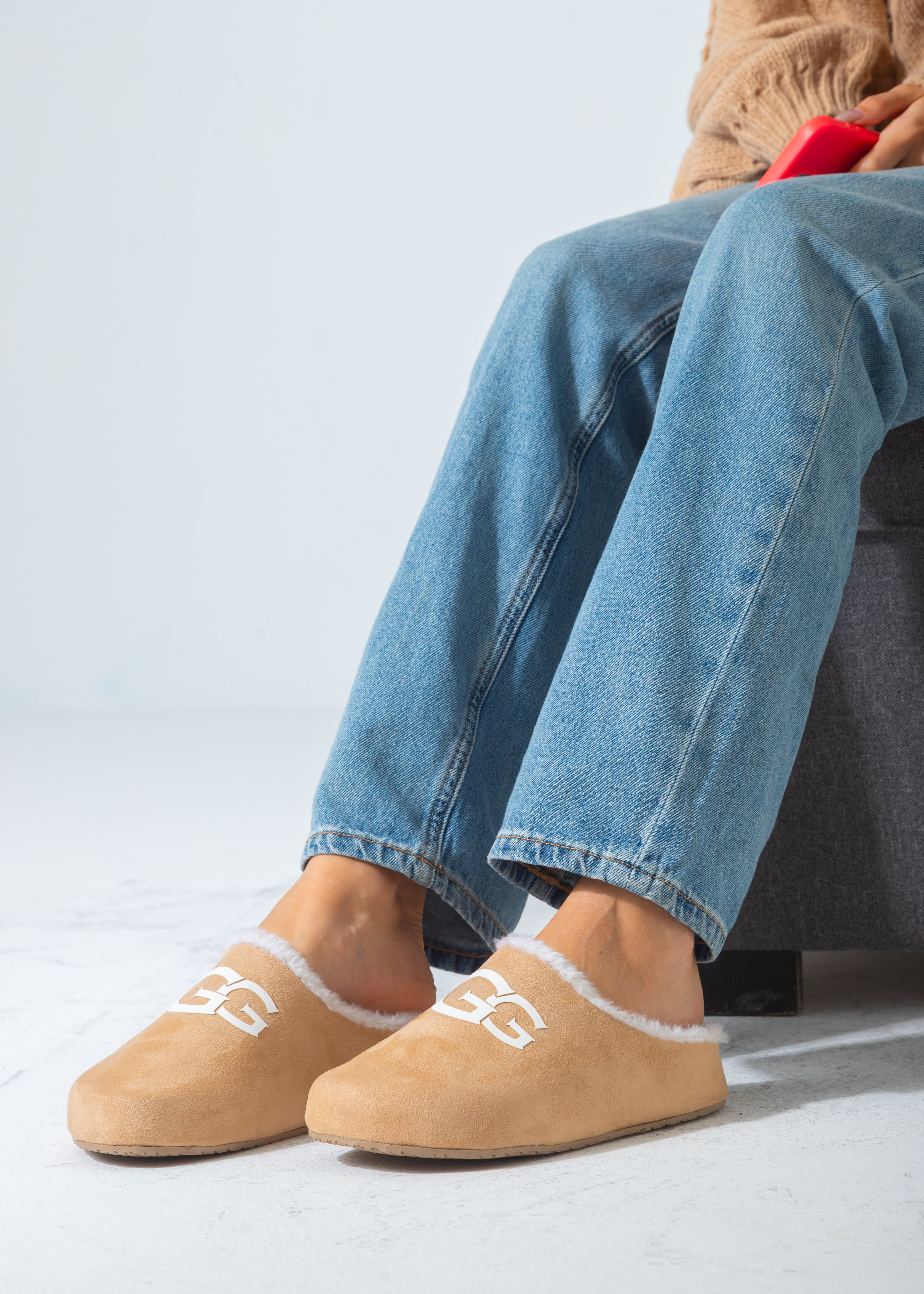 Branded Shearling Colgs-beige