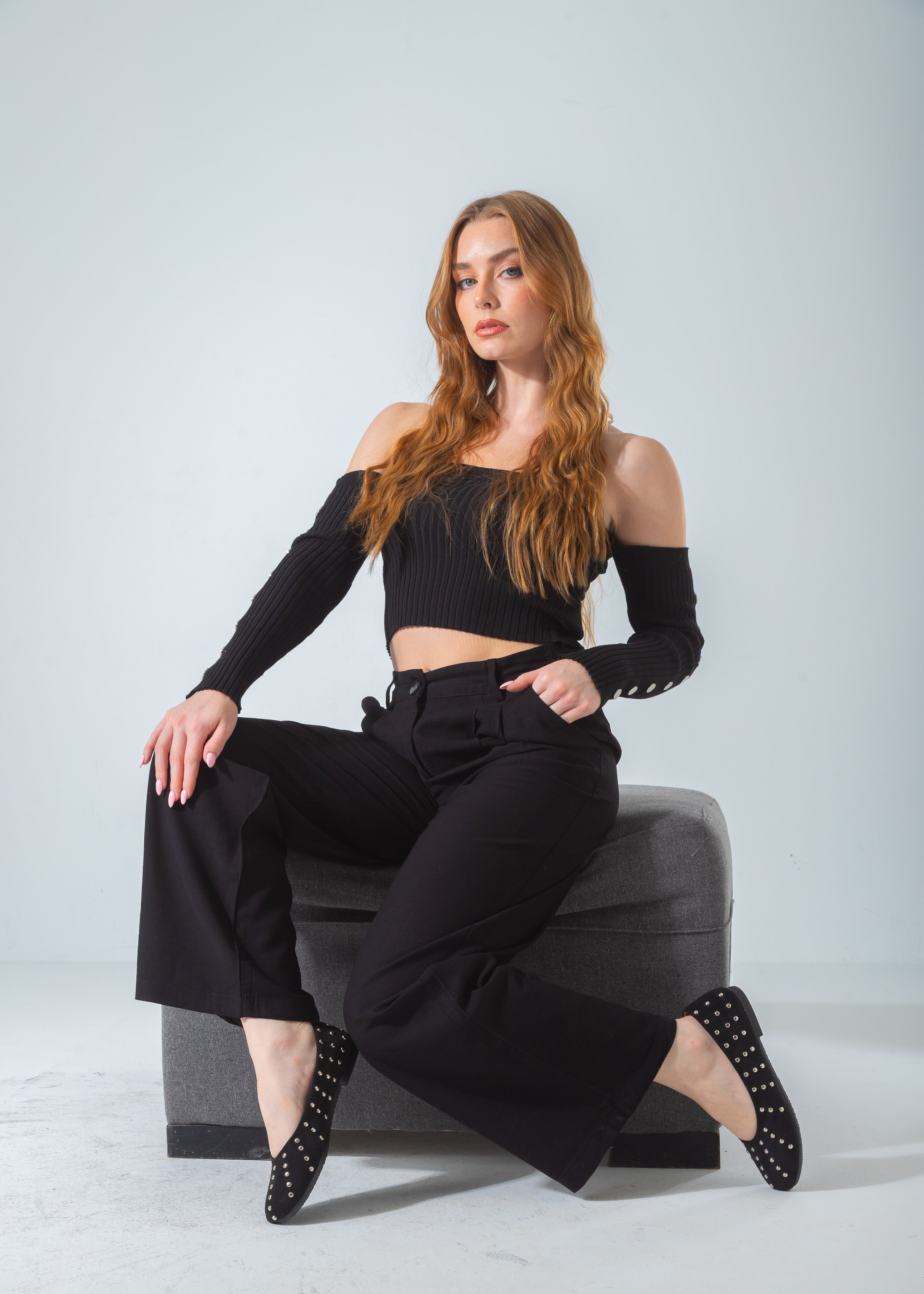 Studded Ballet Flat-black