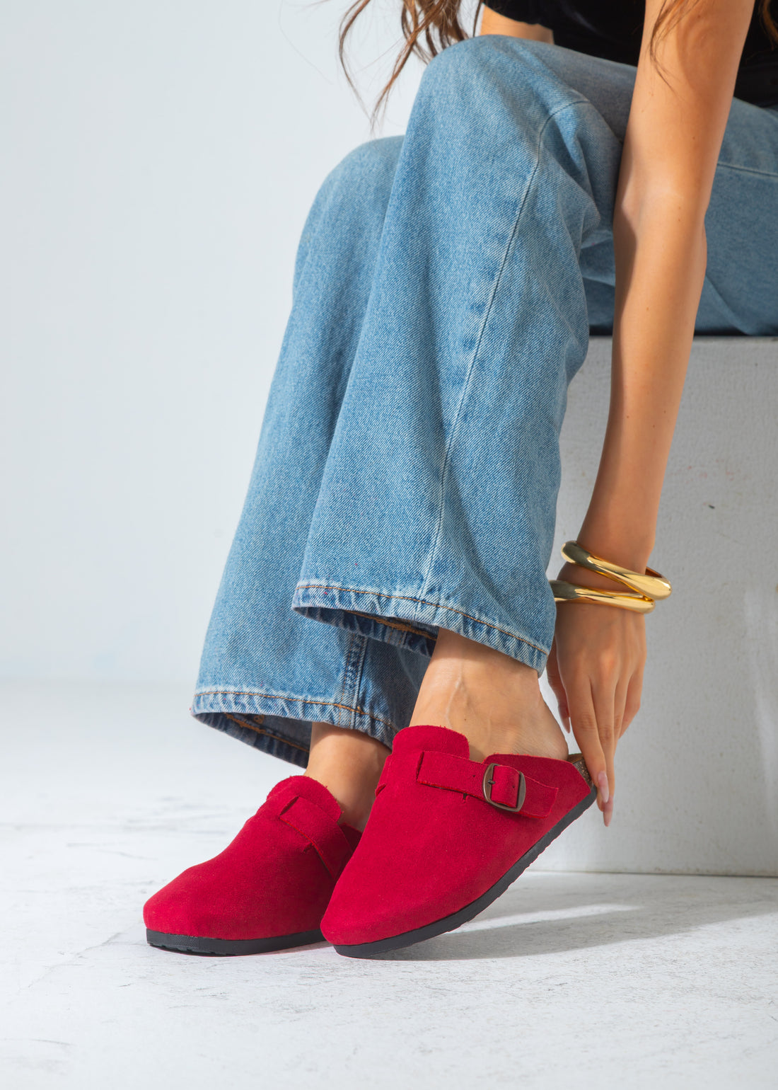 Suede Buckle Clog-red