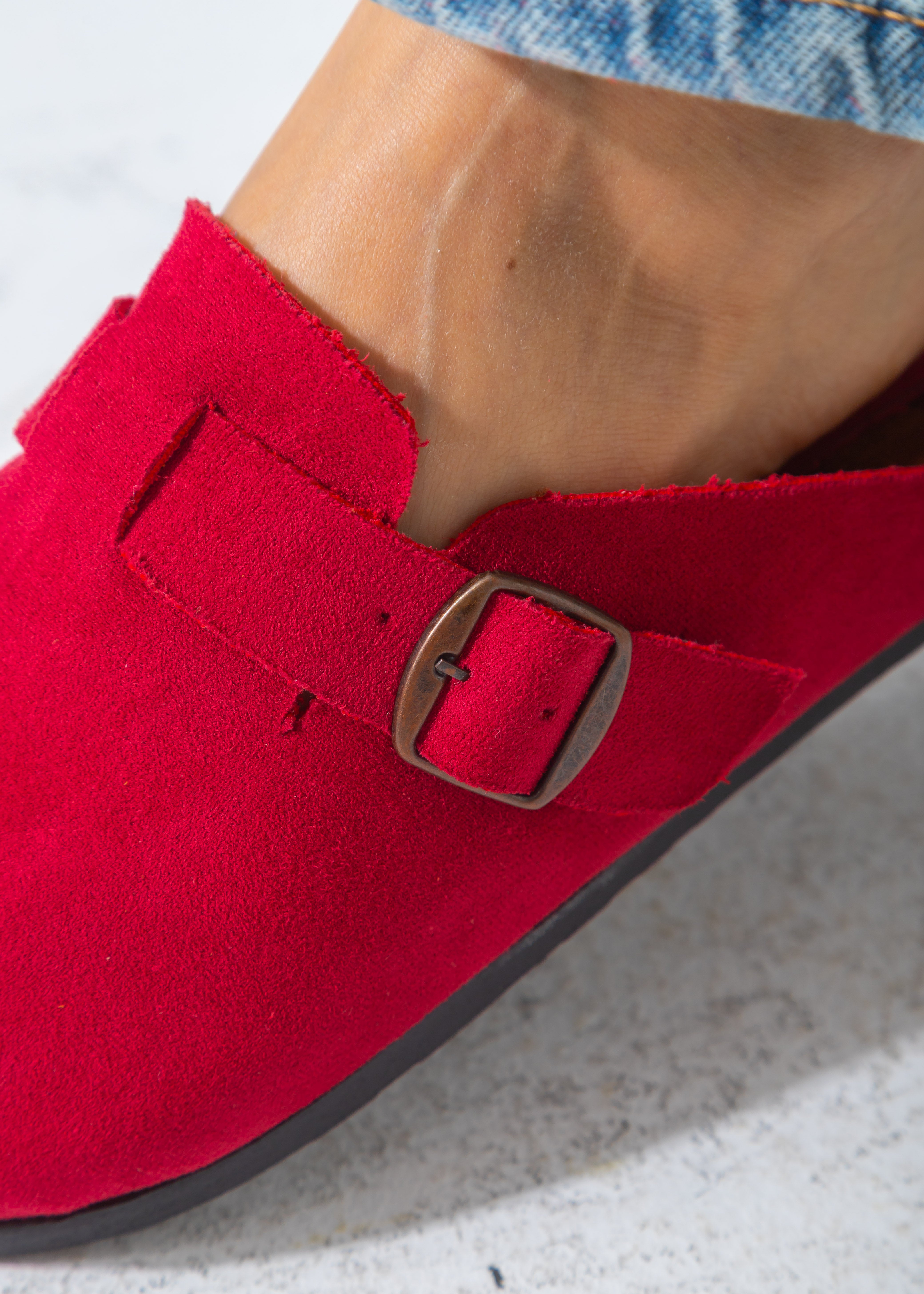 Suede Buckle Clog-red