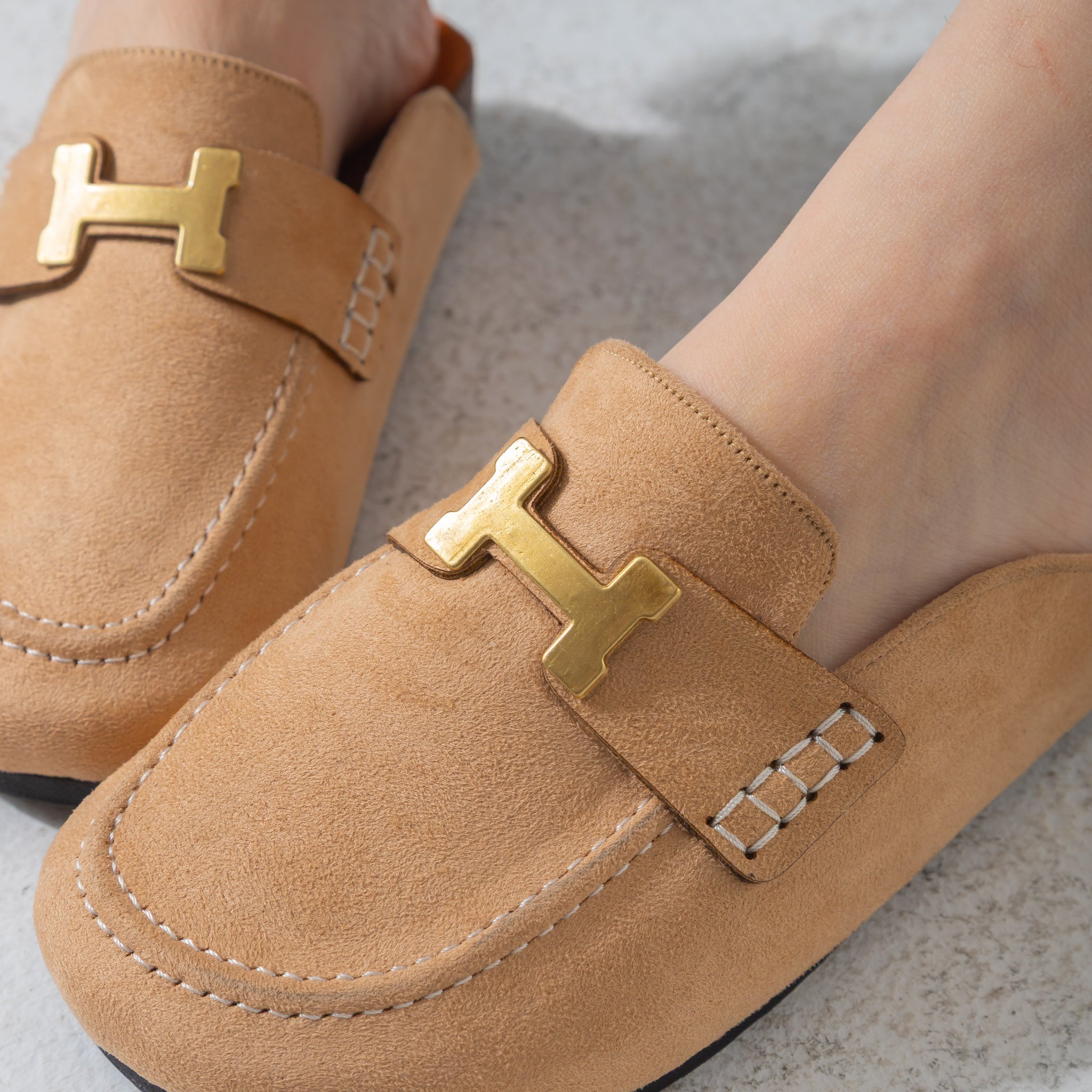 The Classic H-Bar Clog-beige