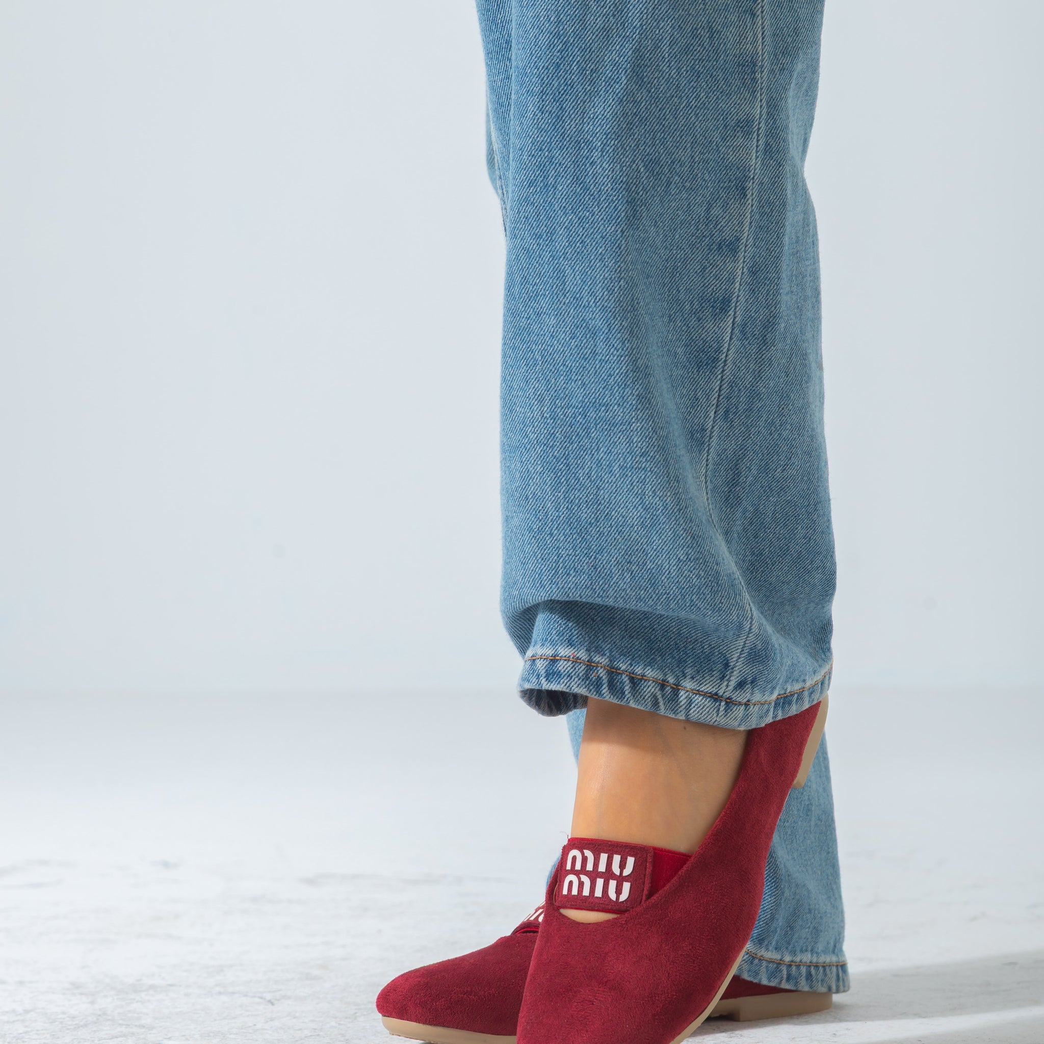 Suede Logo-Strap Flat-marron